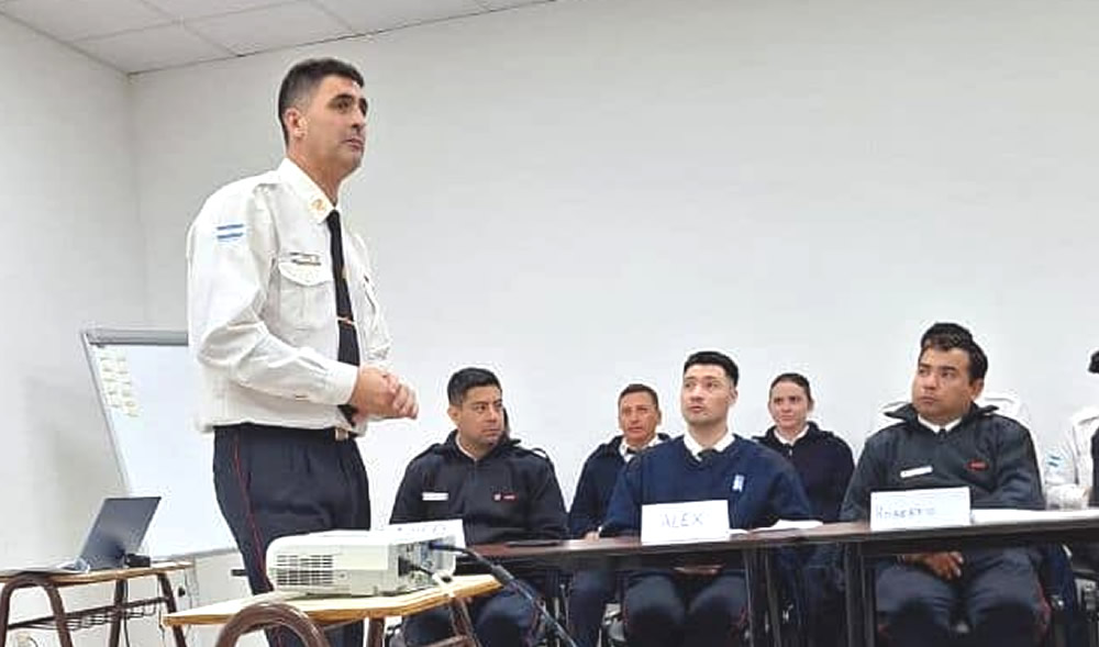 Formación Académica a Bomberos de Rufino