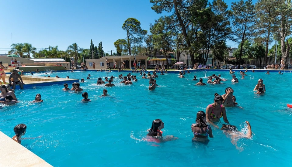 Inauguración temporada pileta 24/25 y cierre anual del centro cultural municipal