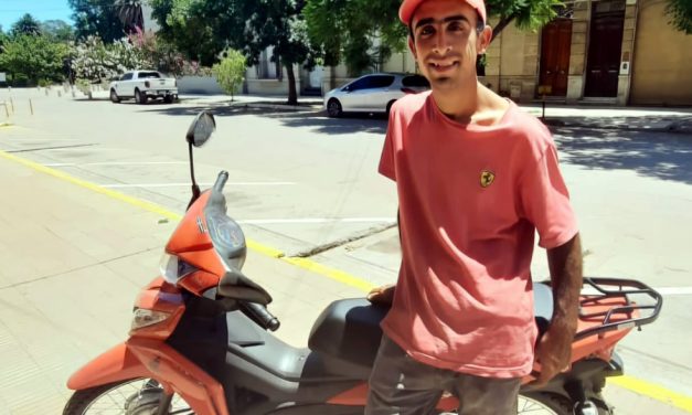 El ganador de la moto de la Expo Rufino 2024 recibió el premio