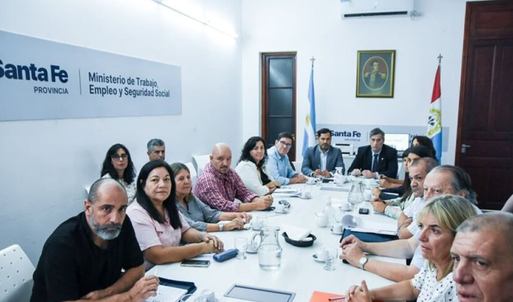 Pullaro ofreció un 5% de aumento escalonado a la docencia